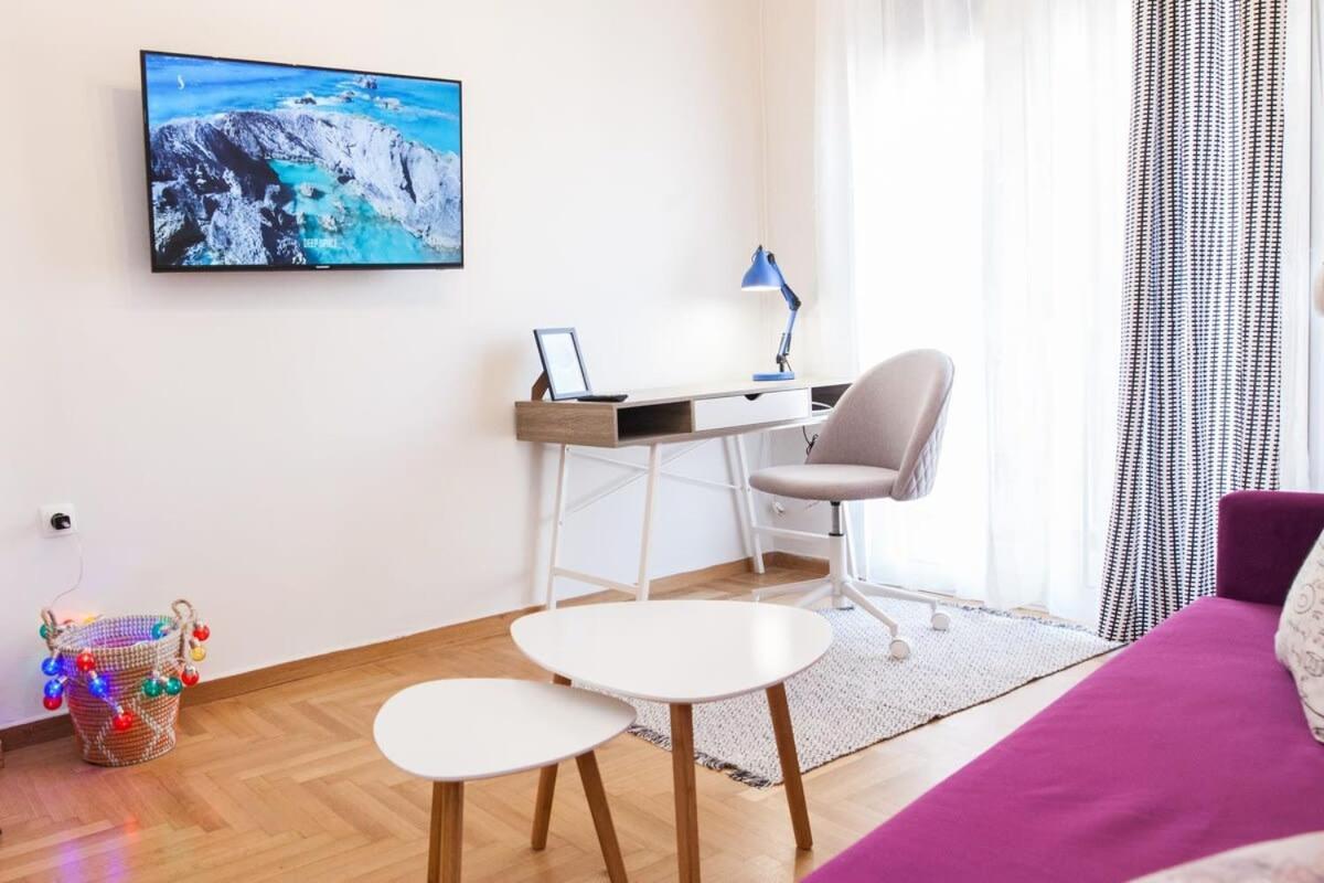 Contemporary Stylish Apartment Located Near Metaxourgeio Area Athens Ngoại thất bức ảnh